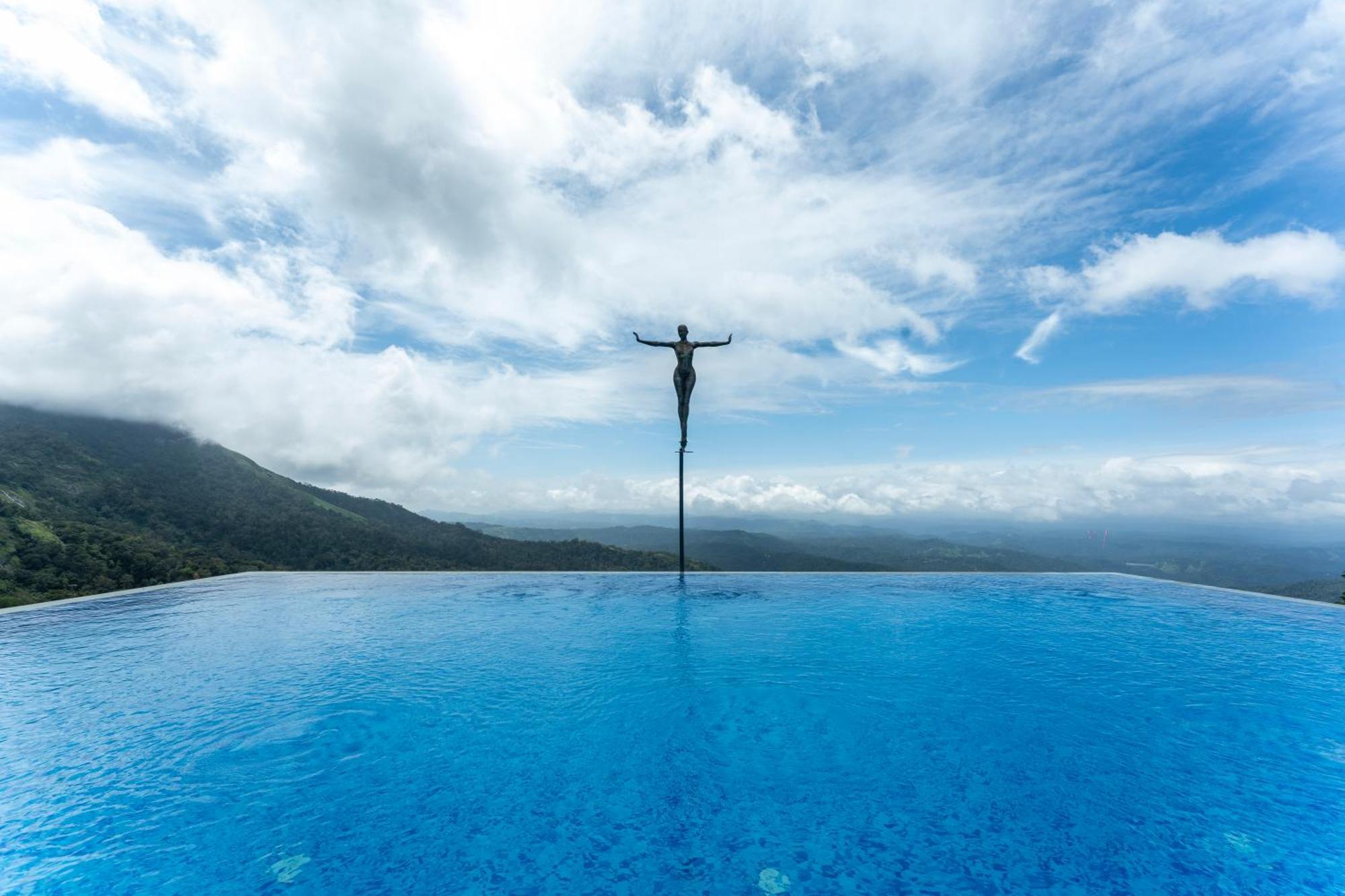 Le Montfort Resort Munnar Extérieur photo
